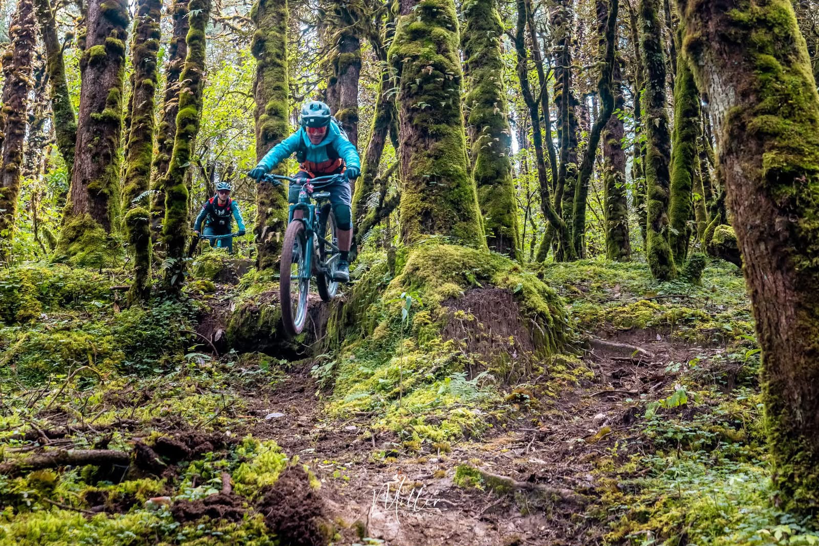High Alpine Enduro Ridge Descent